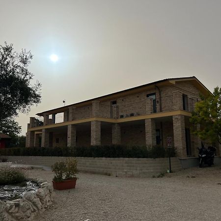 Ll Crinale Village Colli del Tronto ภายนอก รูปภาพ