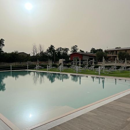 Ll Crinale Village Colli del Tronto ภายนอก รูปภาพ