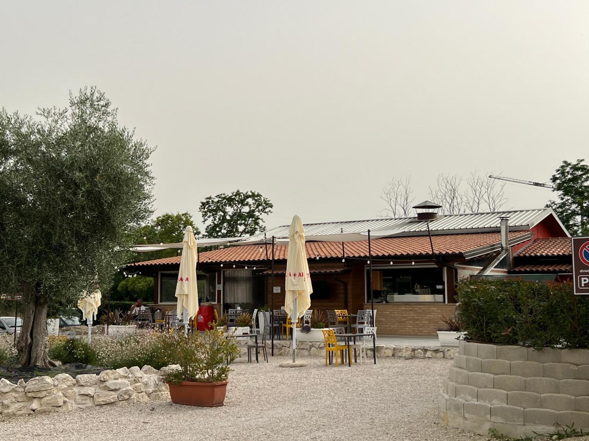 Ll Crinale Village Colli del Tronto ภายนอก รูปภาพ