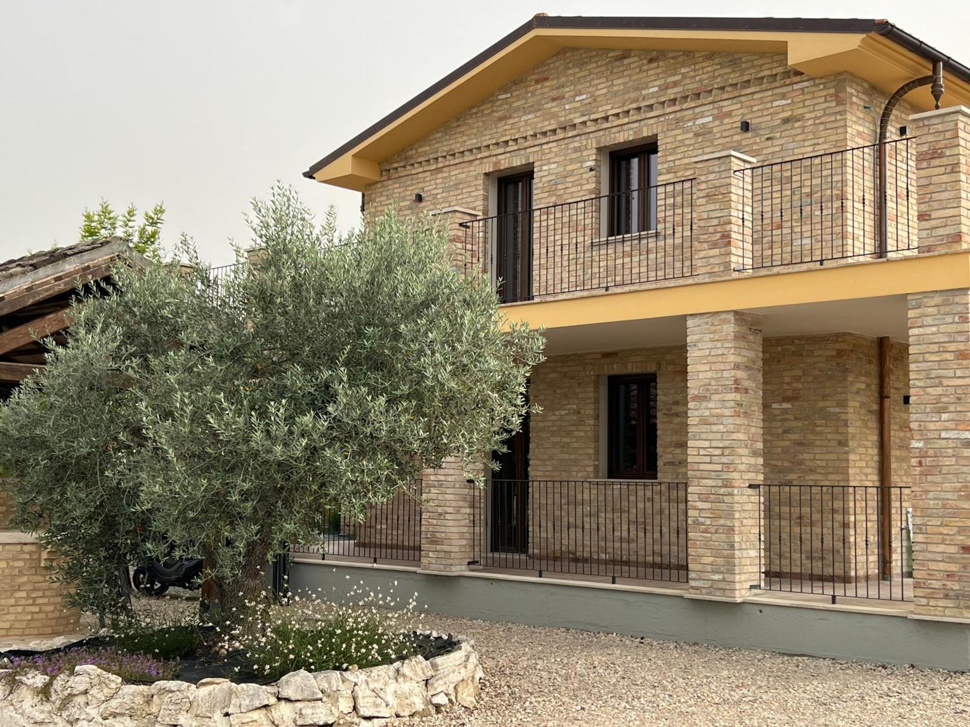 Ll Crinale Village Colli del Tronto ภายนอก รูปภาพ